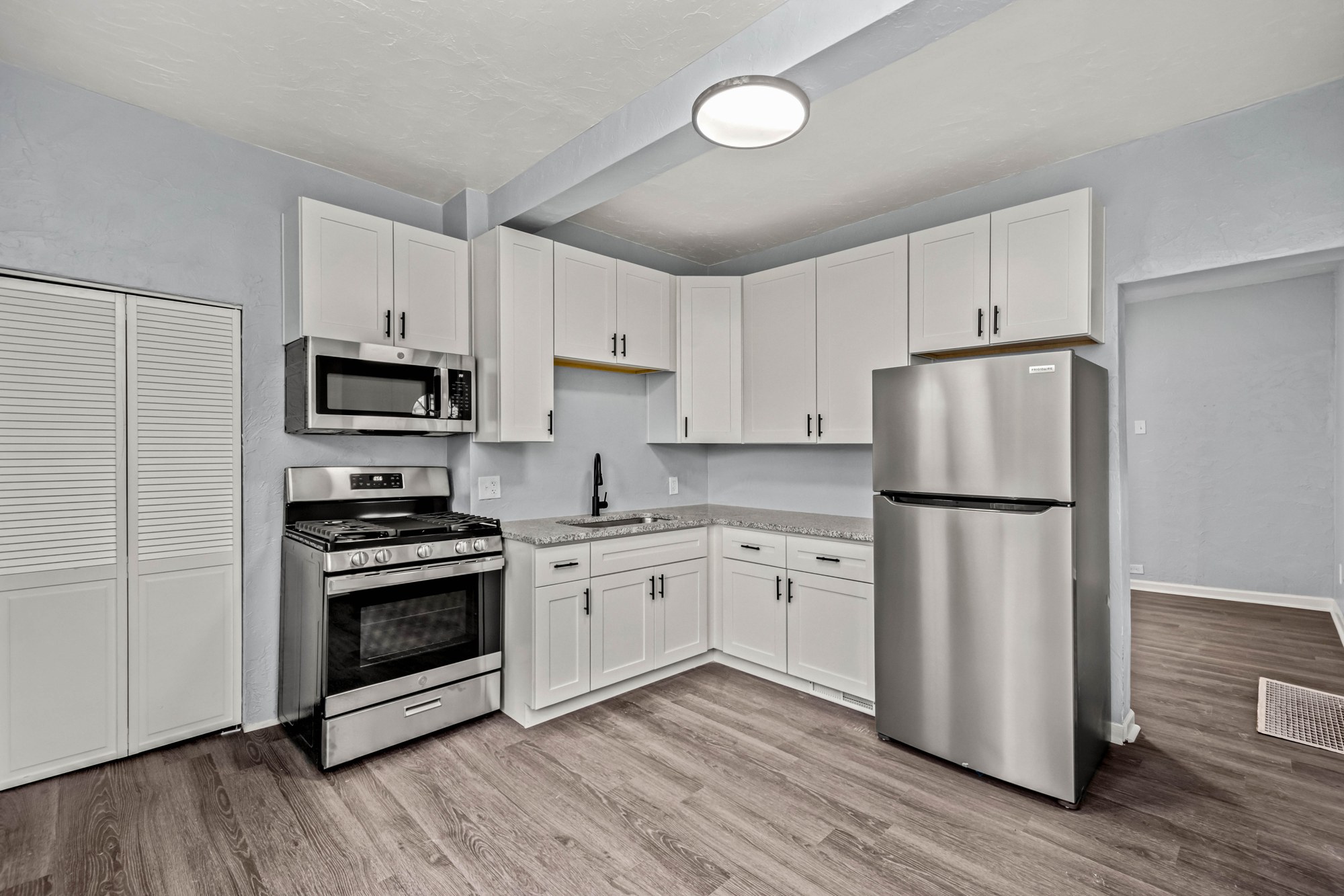 904 Hilltop St Unit B – photo 3