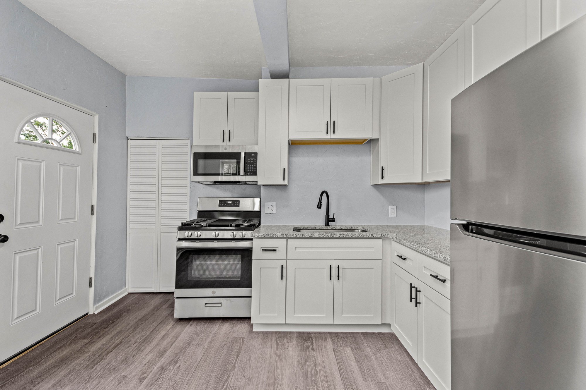 904 Hilltop St Unit B – photo 4