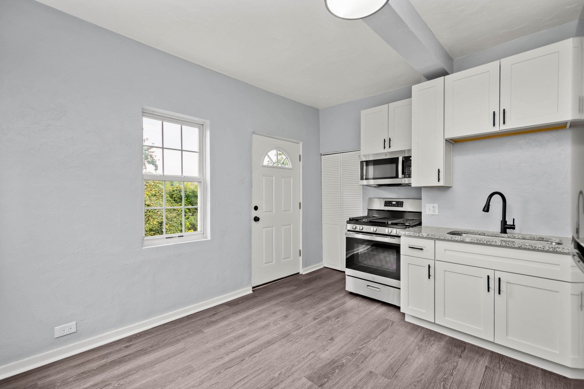 904 Hilltop St Unit B – photo 5