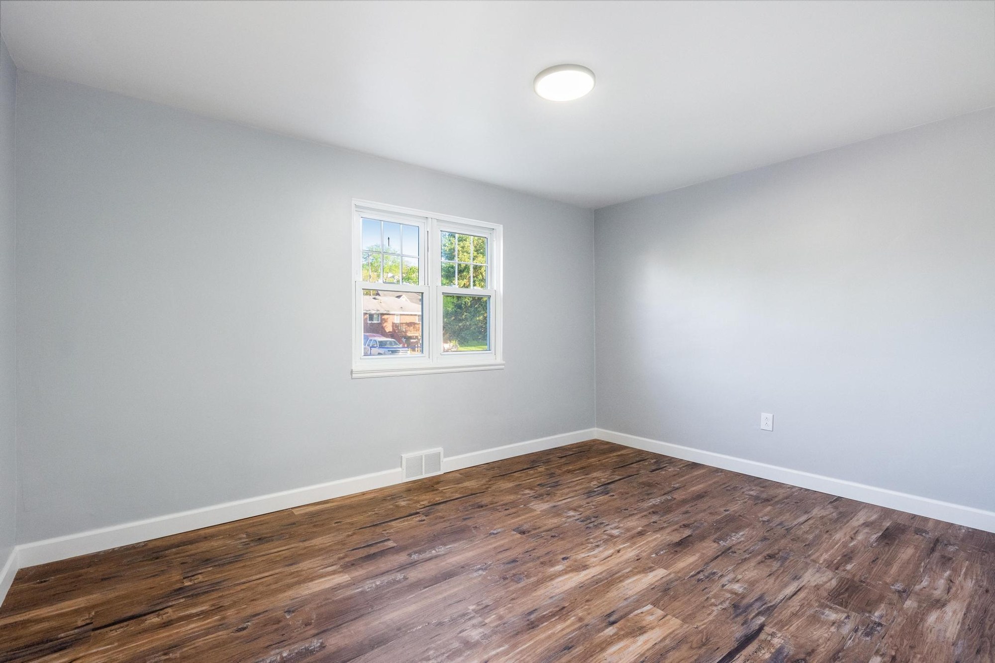 707 Archer St – photo 10