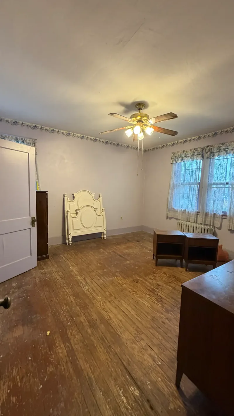 Before renovation: bedroom at 1004 Biltmore Ave, Dormont
