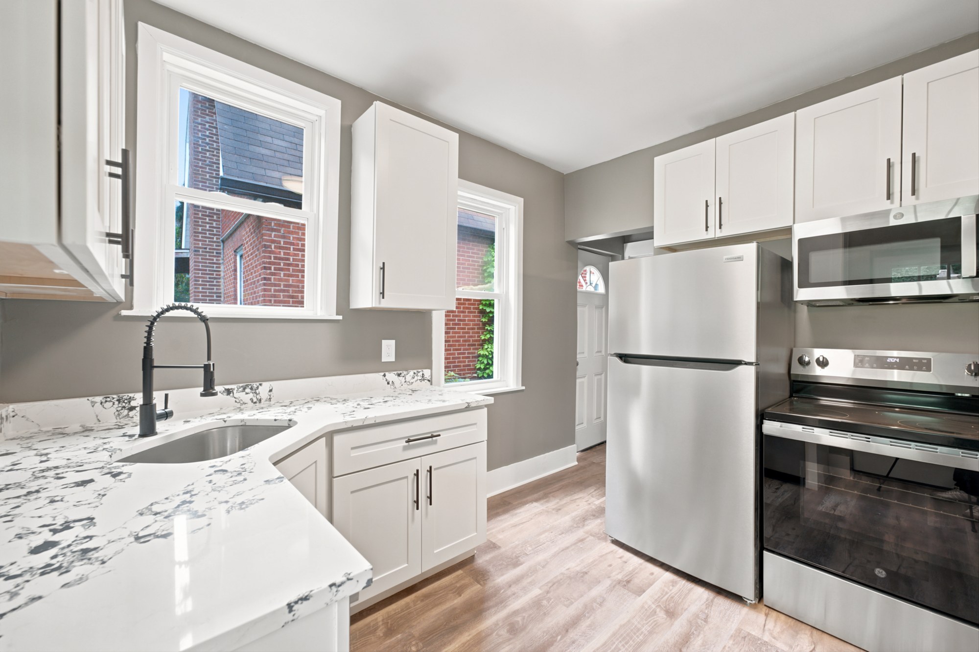 905 Rebecca Ave – photo 12