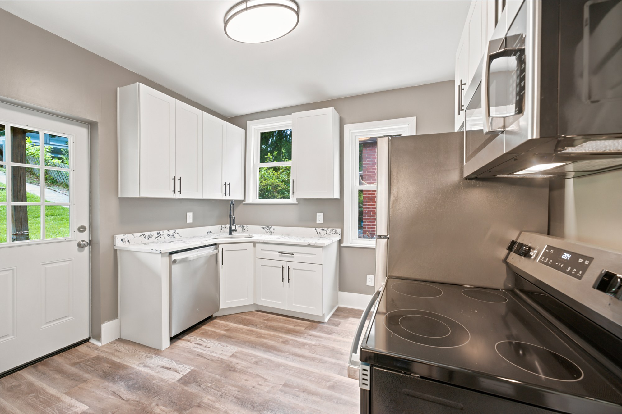 905 Rebecca Ave – photo 13