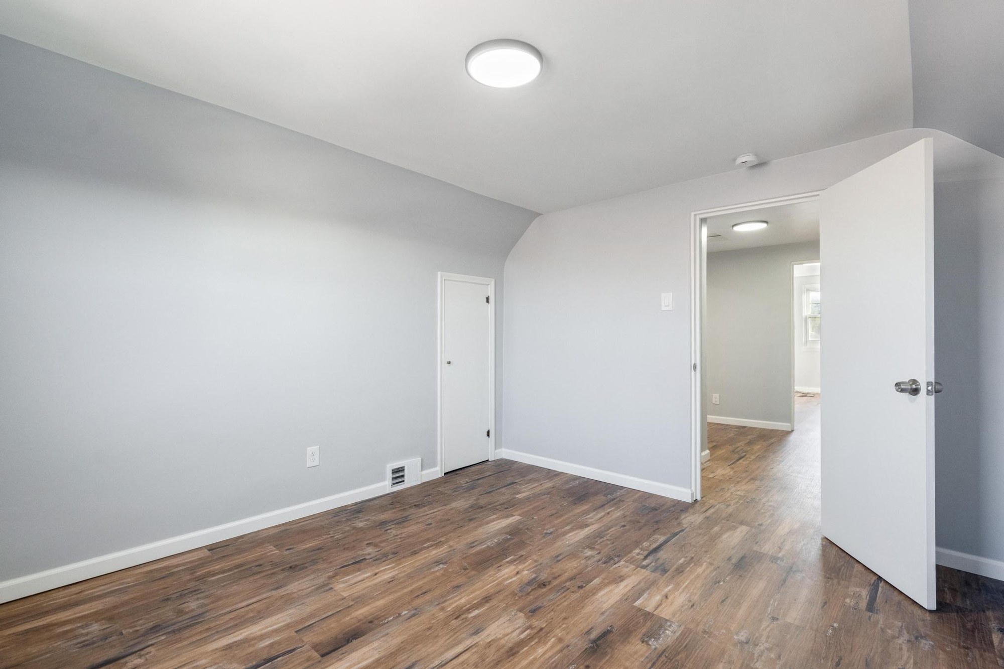 707 Archer St – photo 16