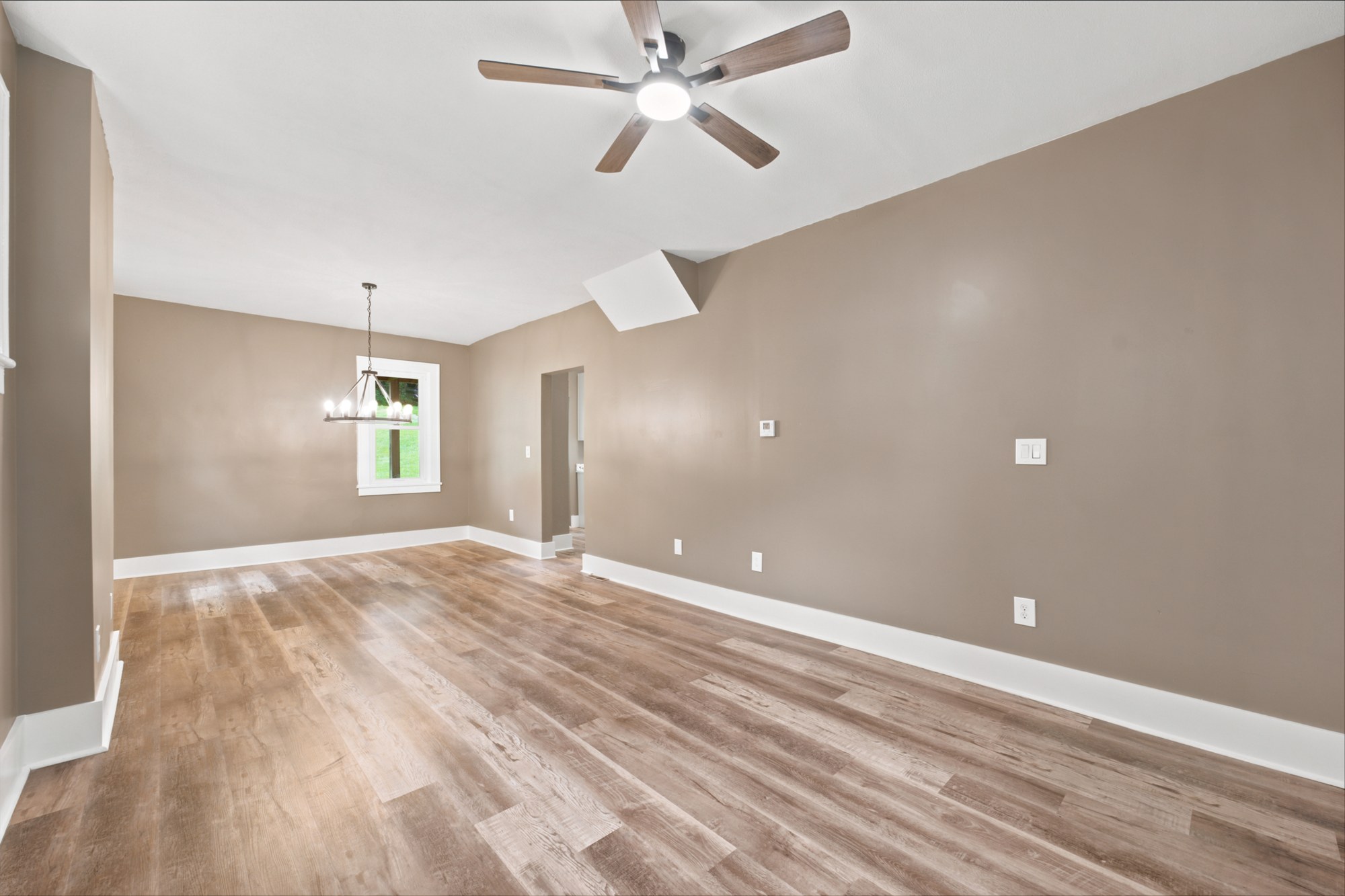 905 Rebecca Ave – photo 18
