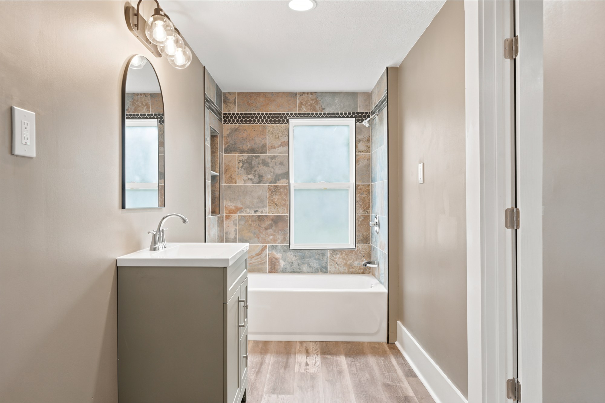 905 Rebecca Ave – photo 24