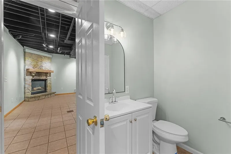 After renovation: half bath at 25 Locust Ln, Upper St. Clair