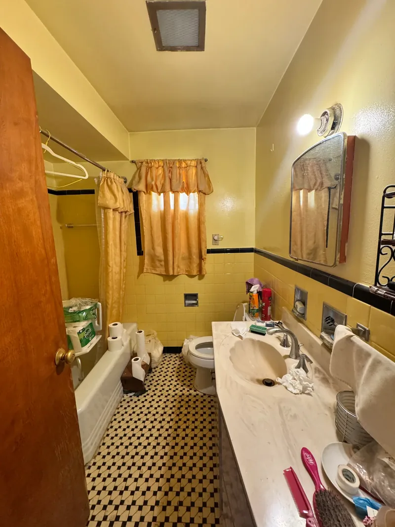 Before renovation: bathroom at 498 Taylor St, North Versailles
