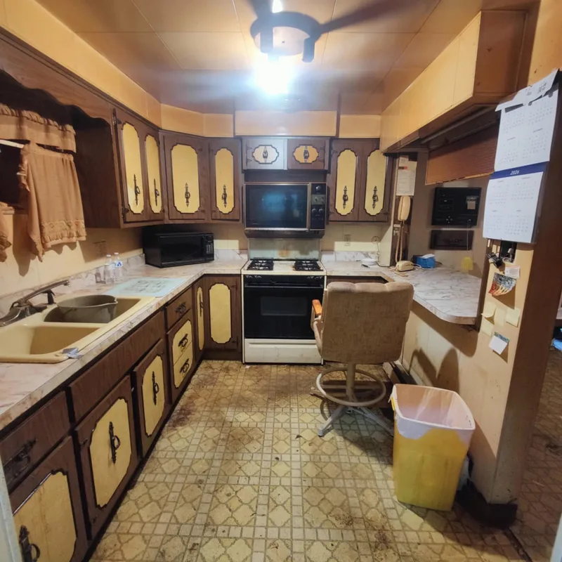 Before renovation: kitchen at 704 Heath St, Elizabeth