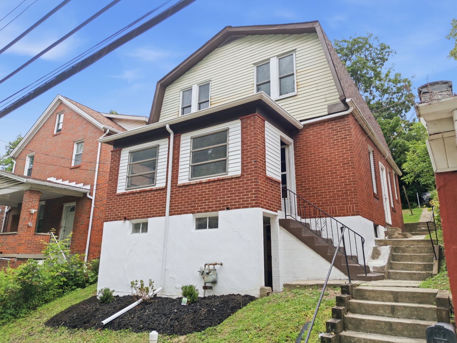 Front exterior of 905 Rebecca St in Port Vue